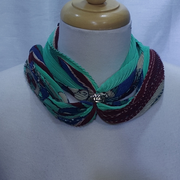 Scarf - Picture 3 of 3